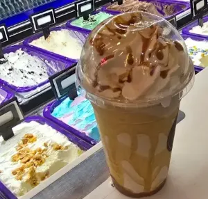 Banana Caramel Milkshake 